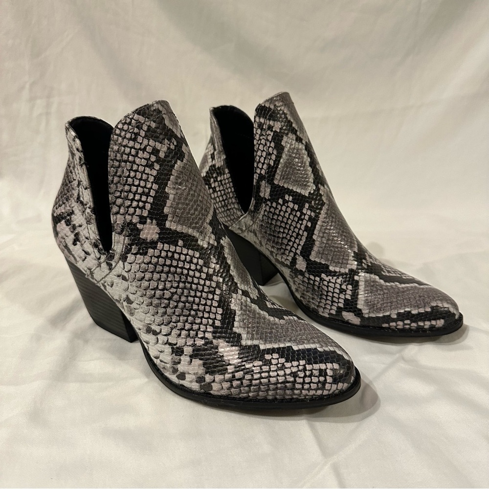 Coconuts By Matisse Bootie | 8.5